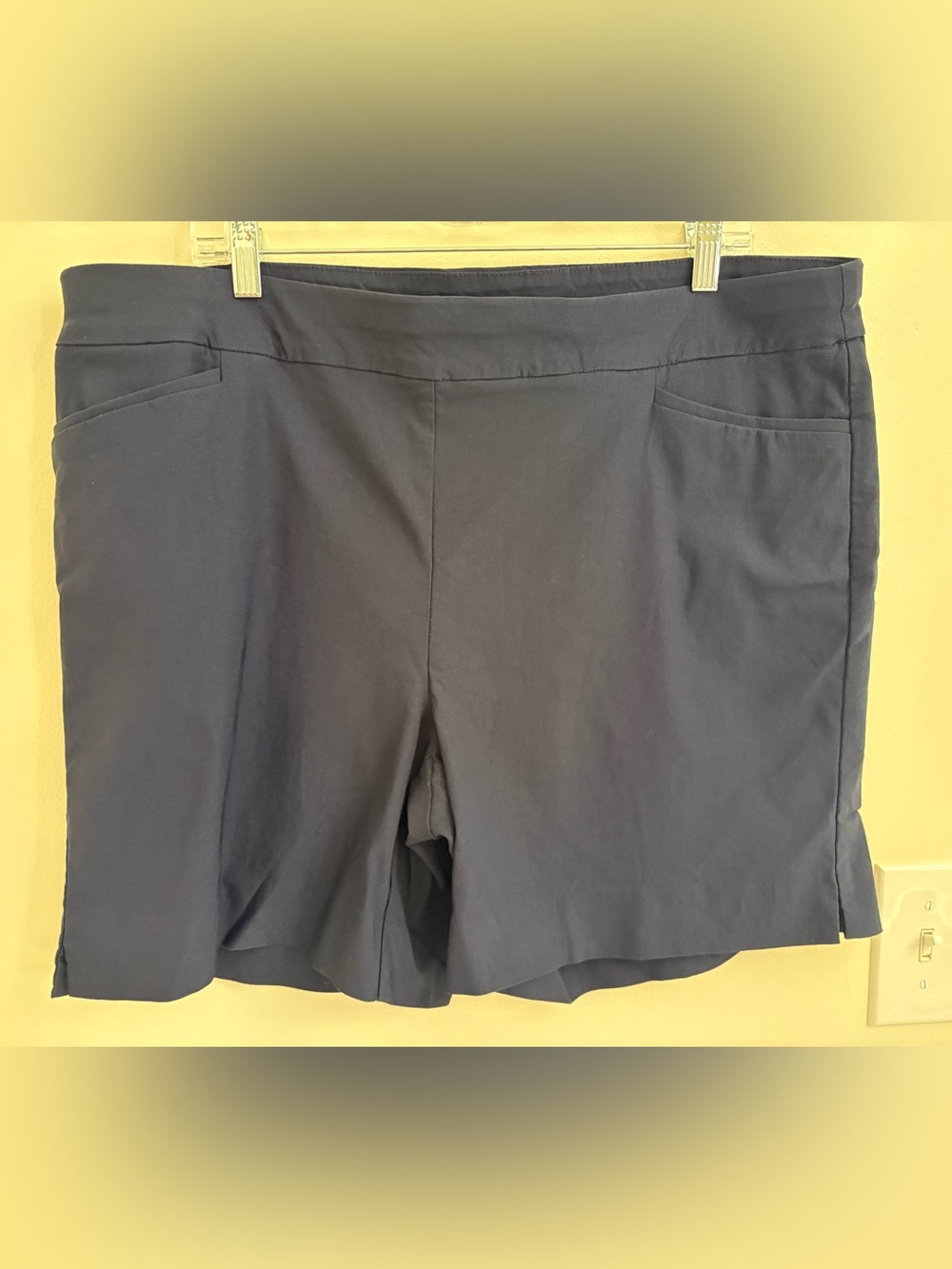 Chico’s Pull-On Shorts Size 3.5 XL Style 570327953 Stretch Summer Travel Casual